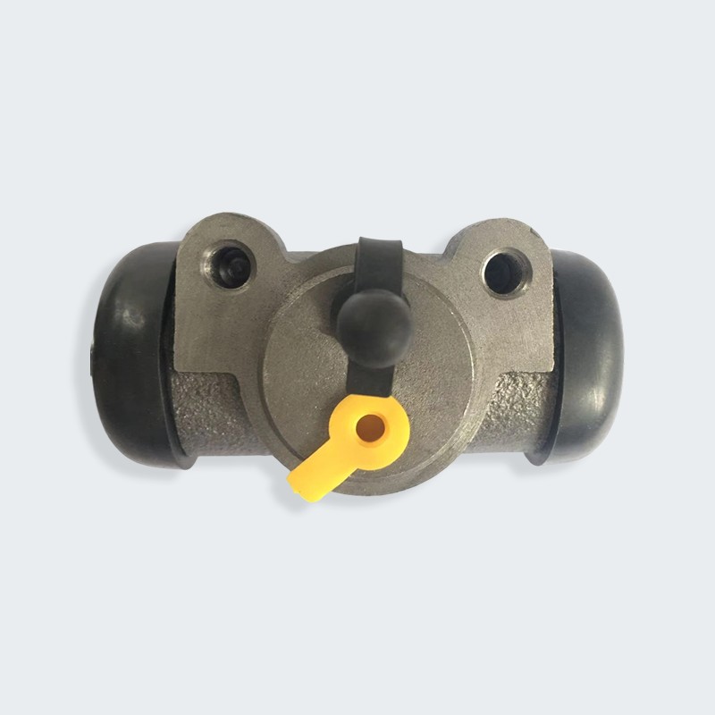 Komatsu forklift 2-3 tonluk fren silindiri Komatsu forklift 2-3 tonluk fren silindiri